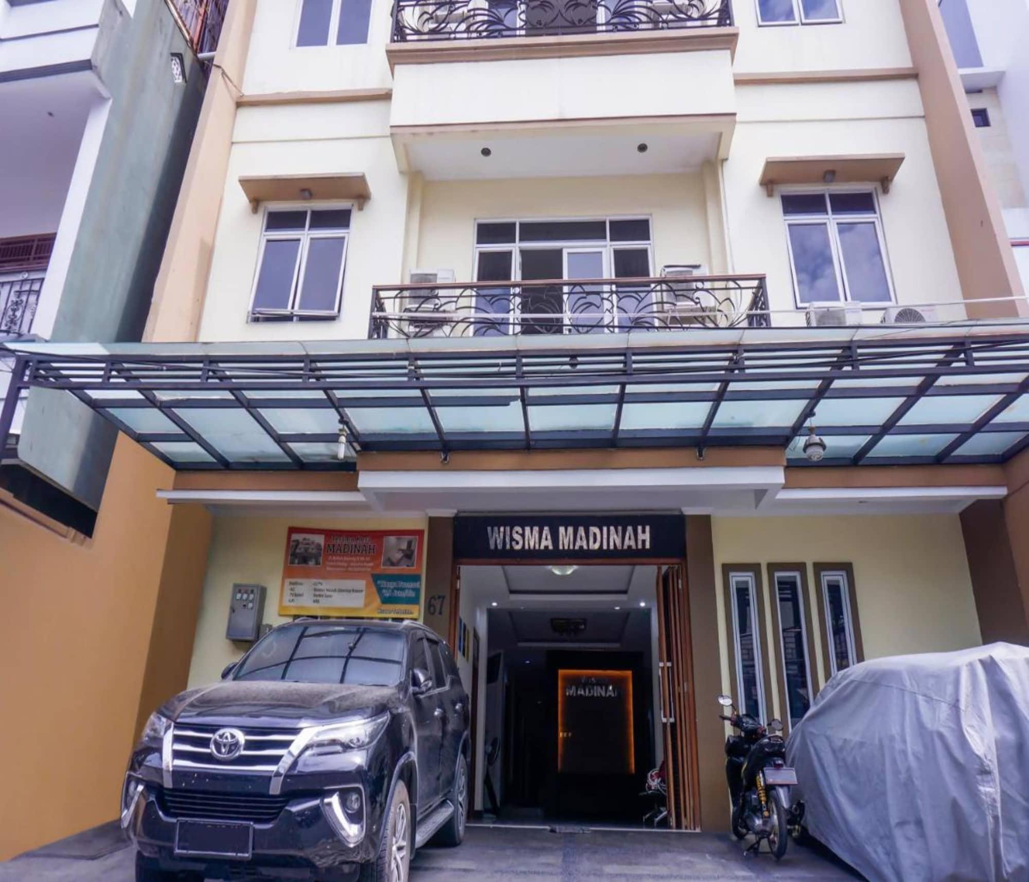 فندق Oyo 2357 Syariah Grand Raudhah جاكرتا المظهر الخارجي الصورة
